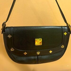 MCM SADDLE LEATHER FLAP SHOULDER BAG BLACK
